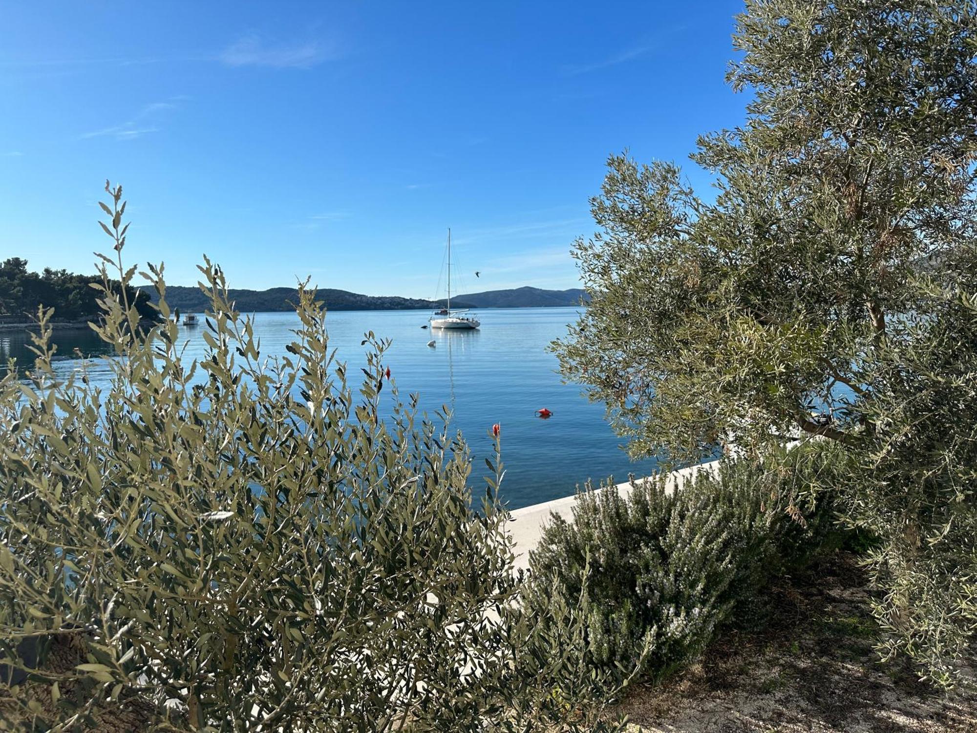 Vila Zrina - Apartmani Trogir Exterior photo
